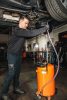 NEO TOOLS Mobil olajleeresztő készülék, gravitációs, leeresztő tál 10l, gyűjtőtartály 70l 10-810