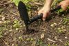 NEO TOOLS Multifunkciós túlélő tábori ásó, 63cm, ásó, fűrész, csákány, palacknyitó, kovakő, kés, üvegtörő, síp 63-122
