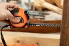 NEO TOOLS Mérőszalag, 3m/16mm, erősített rugós, acél, fekete szalag fehér nagyított skálával, mágneses, autostop+rögzítő 67-241